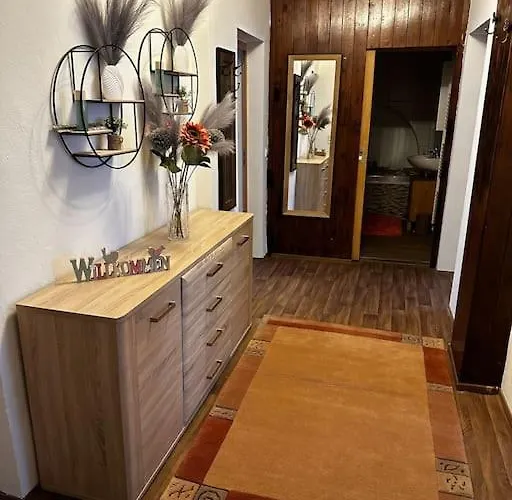 Апартаменты Schoene In Bestlage Inclusive Parkplatz Лейпциг